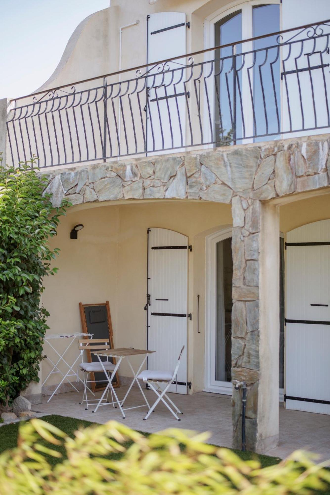 Le Solaret Bed & Breakfast Sete Exterior photo